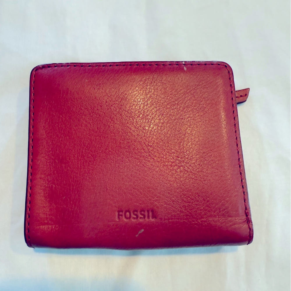 Small Fossil wallet